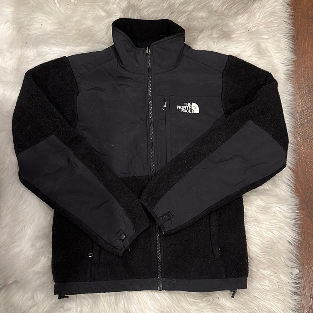 Woman’s North Face Jacket